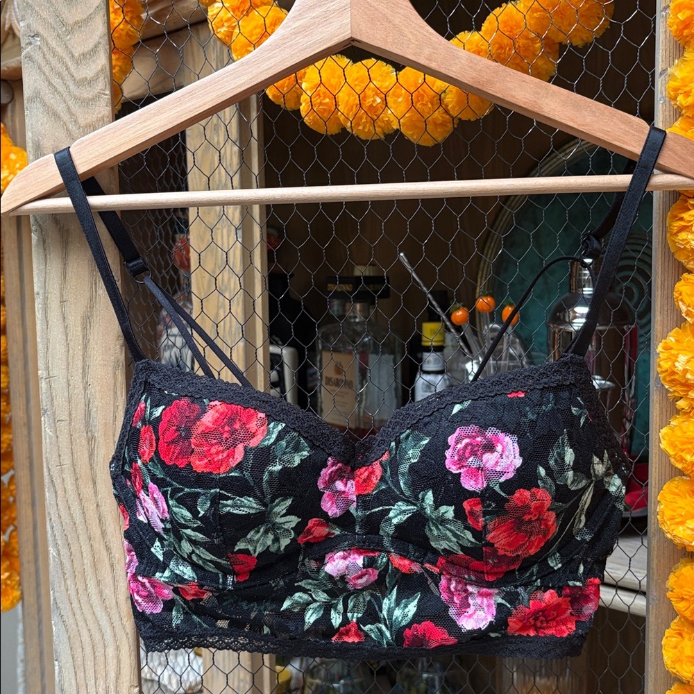 PINK Victoria's Secret Floral and Lace Push-Up Bra